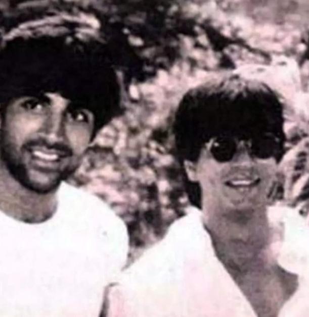 Akshay Kumar shares a witty birthday wish for Shah Rukh Khan: ‘Shakal se 40, akal se 120’
