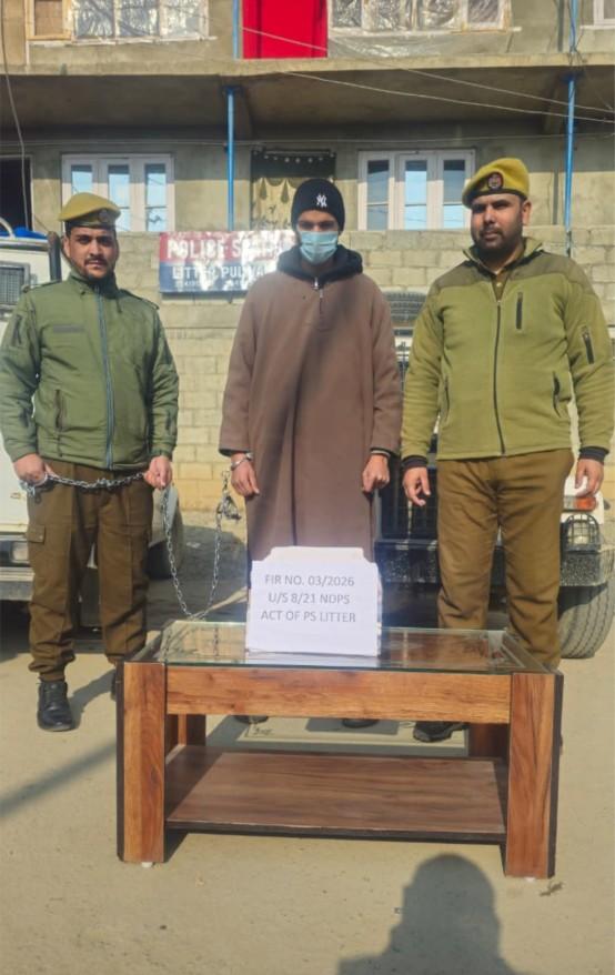 Heroin worth lakhs seized in J&K's Pulwama, 1 held