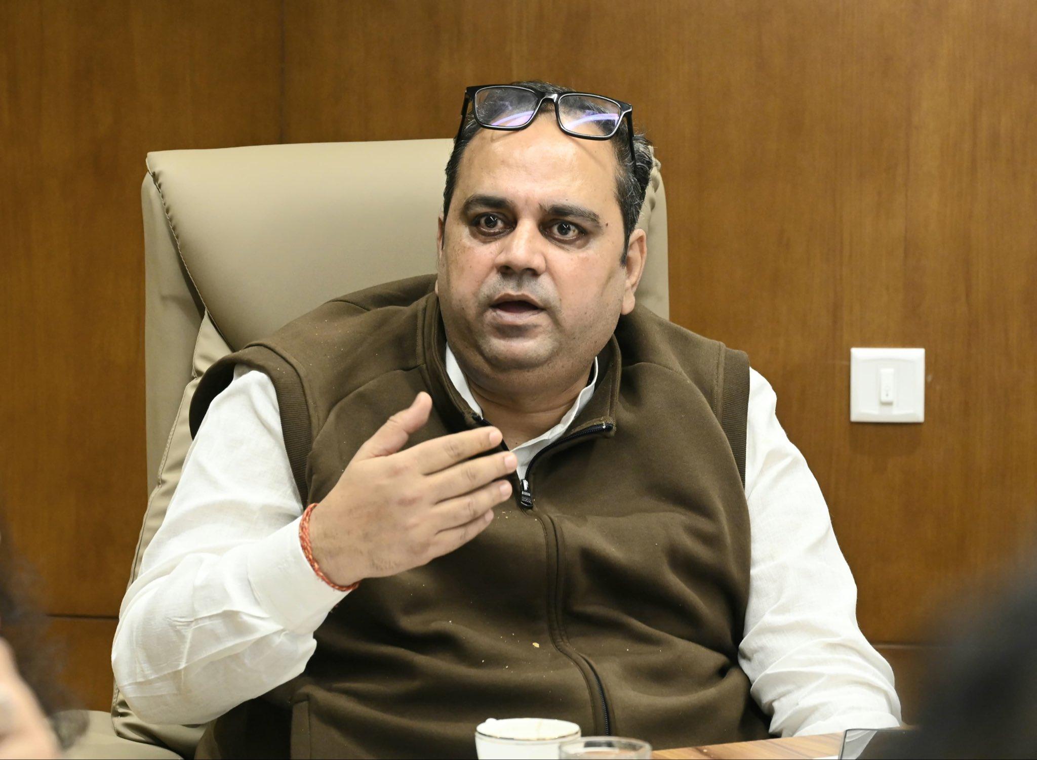 Delhi govt expands dialysis services at Dwarka hospital