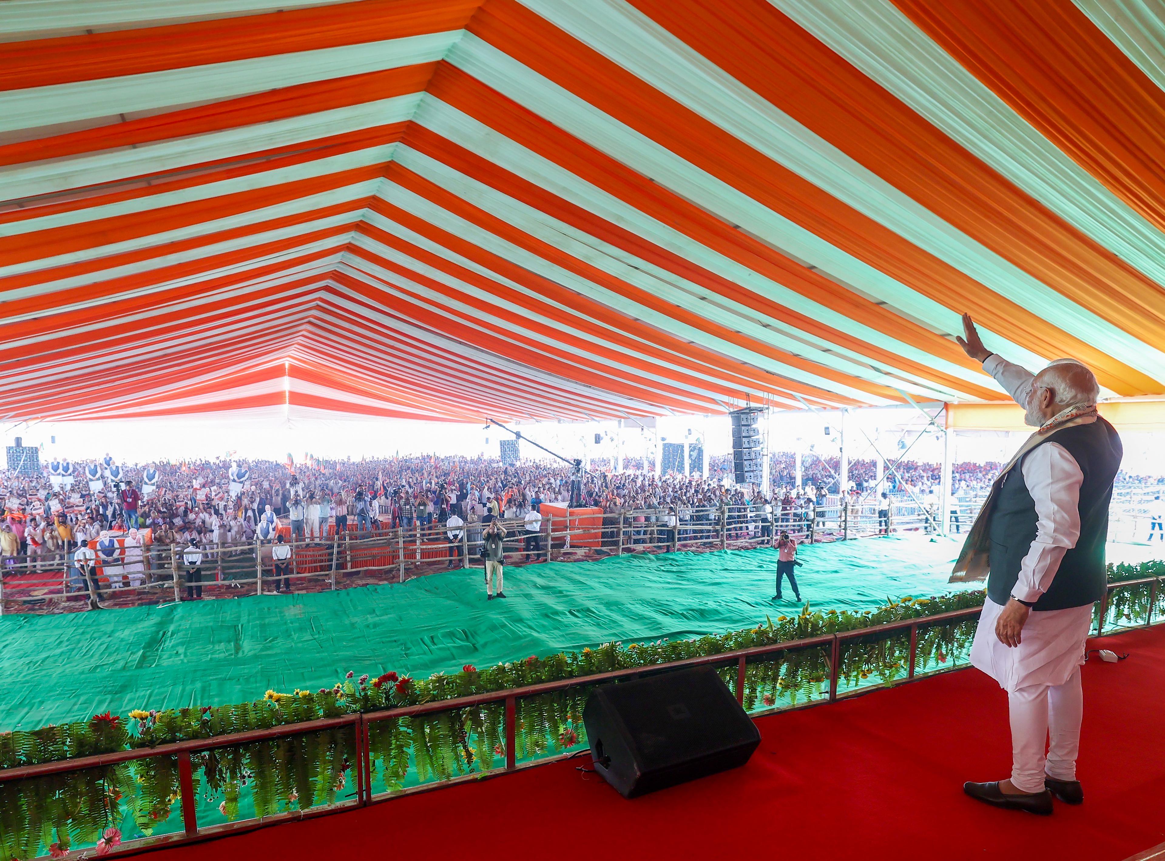 Bihar polls: PM Modi, HM Shah and Chirag Paswan launch blistering attack on RJD-Cong; pitch 'Jungle Raj vs Vikas' (Roundup)