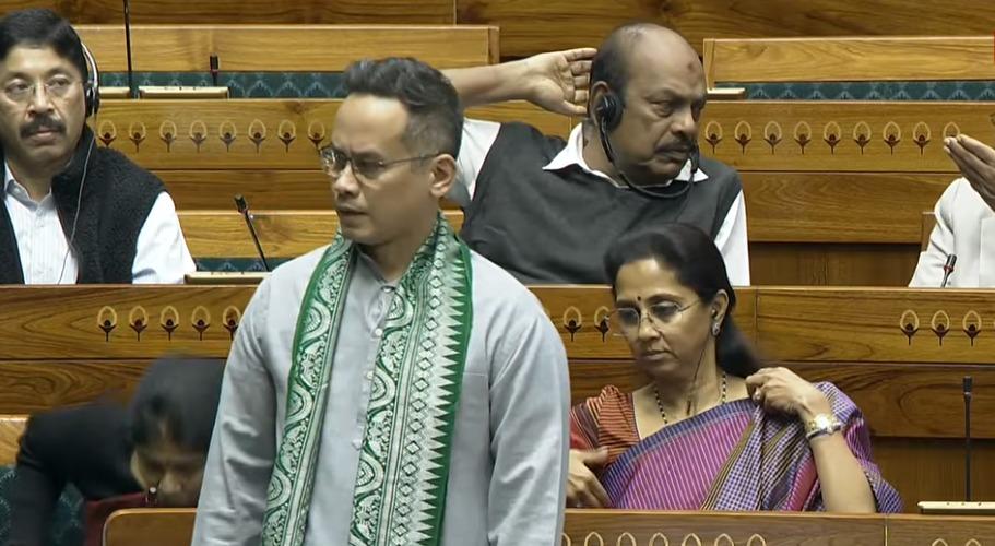 After PM Modi's attack, Cong says Nehru advocated mass publicity of Vande Mataram