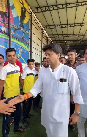 Union Minister Scindia opens 50-bed critical care unit, civic projects in MP's Guna