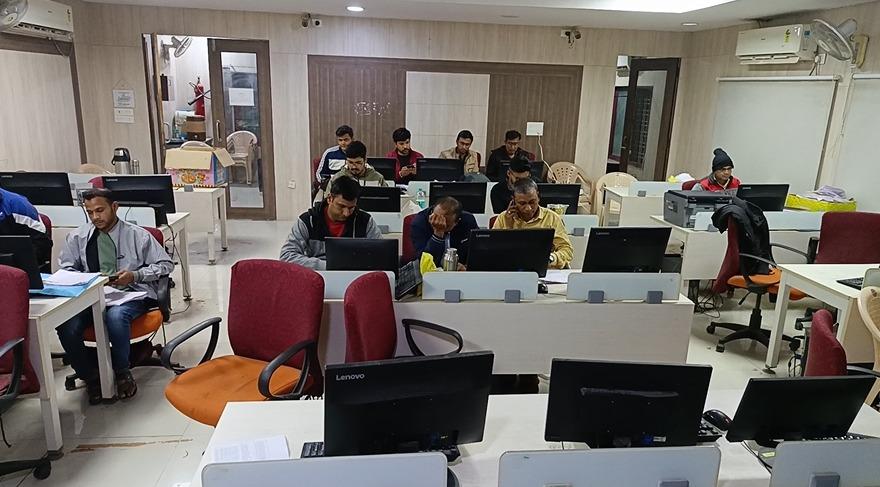 Madhya Pradesh: SIR work intensifies in Burhanpur, uploading continues late into the night