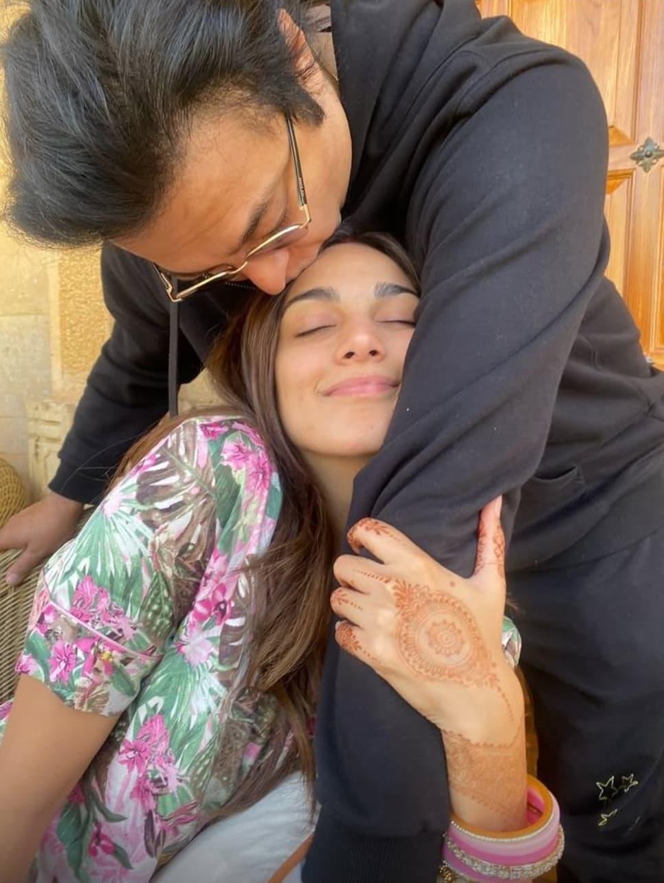 Kiara Advani wishes Happy Father’s Day to the 'incredible dads' in her life