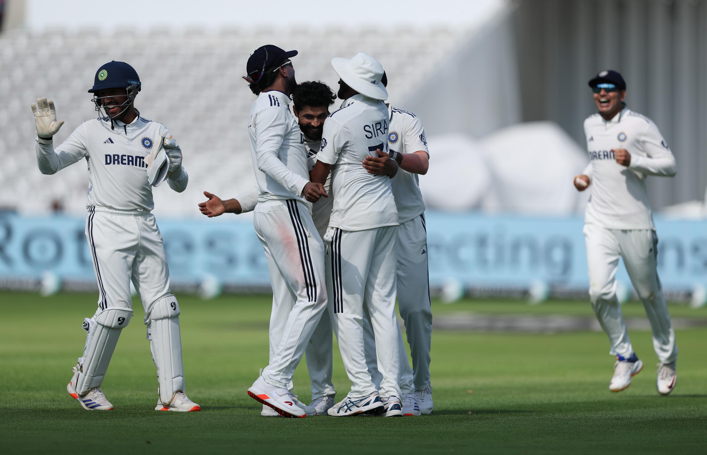 3rd Test: Joe Root ends Day One on 99* as England reach 251/4 against India (ld)