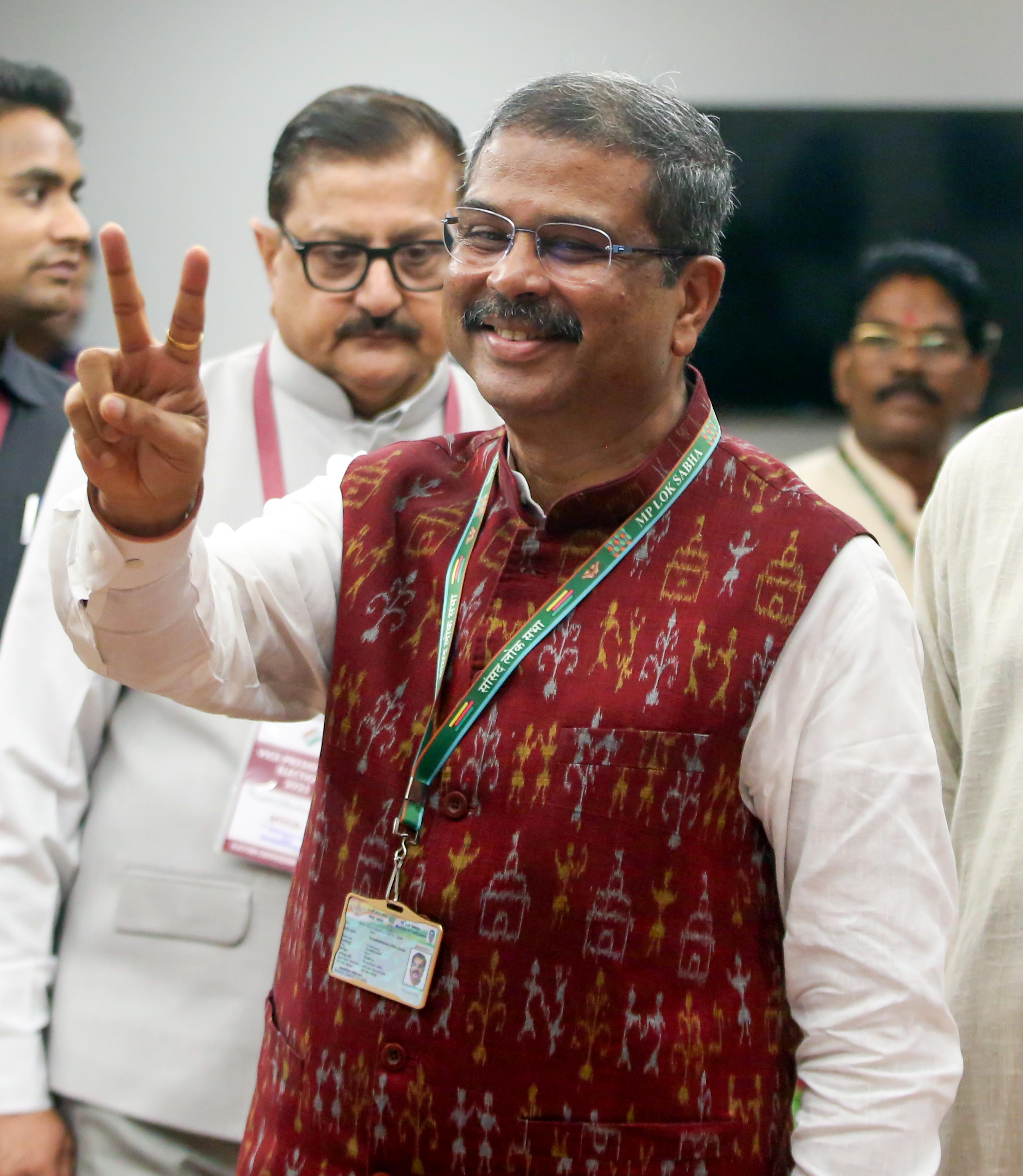 PM Modi's popularity, work behind bumper voter turnout in Bihar: Dharmendra Pradhan (IANS Exclusive)