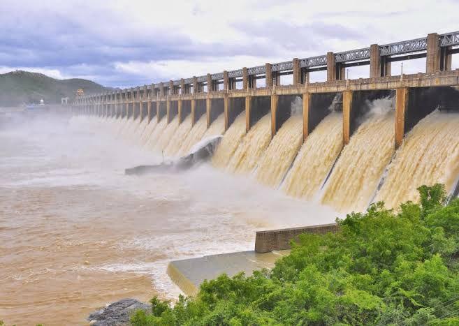 TN's Mettur dam irrigation discharge increases; power generation rises