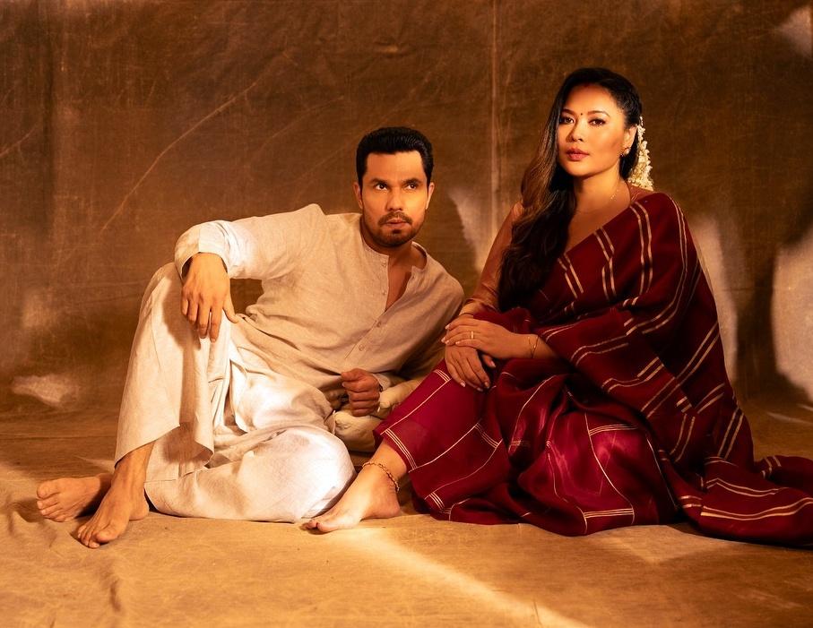 Randeep Hooda and Lin Laishram flaunt their Navratri vibes in traditional outfits