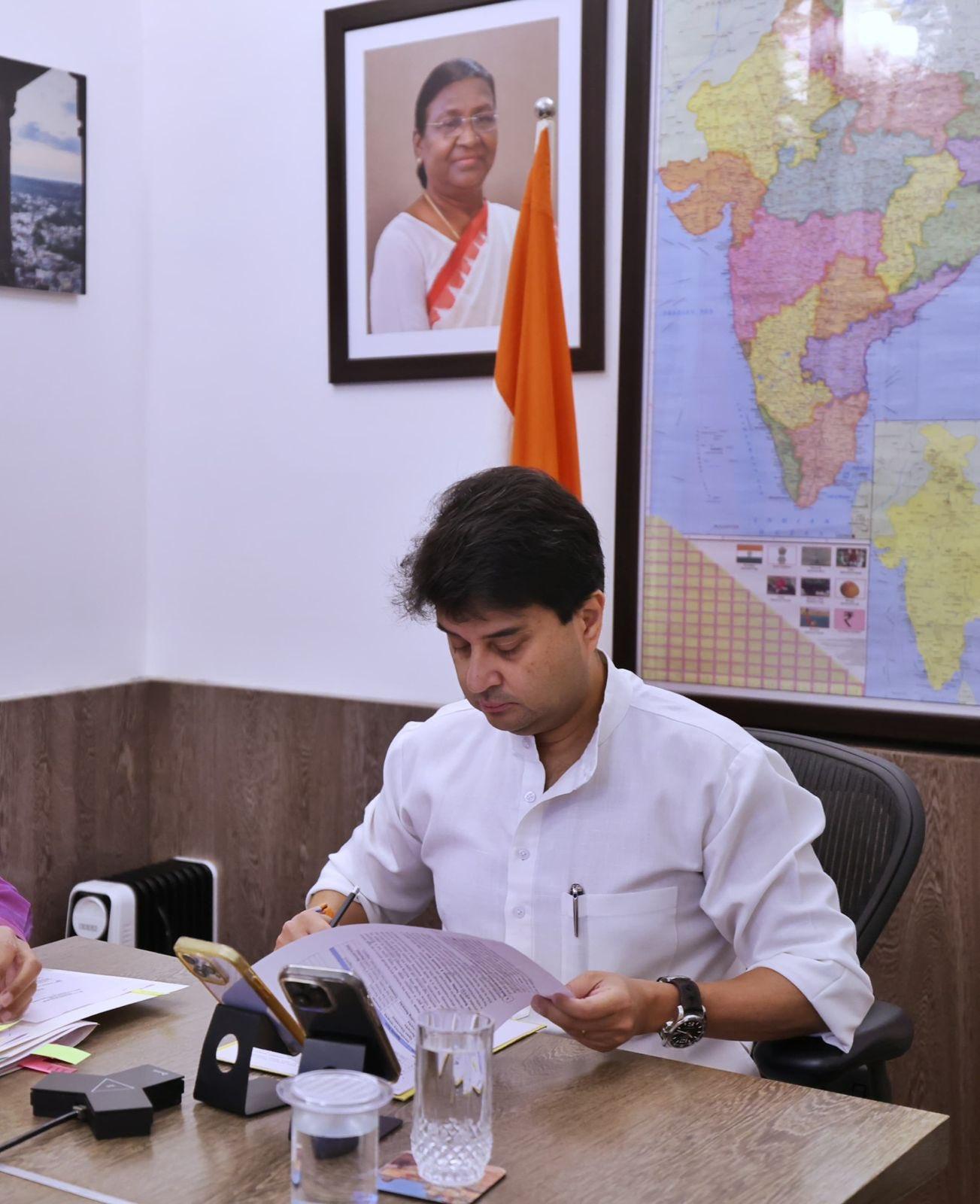 DoNER Minister Scindia highlights NE's potential to lead India's viable fashion movement