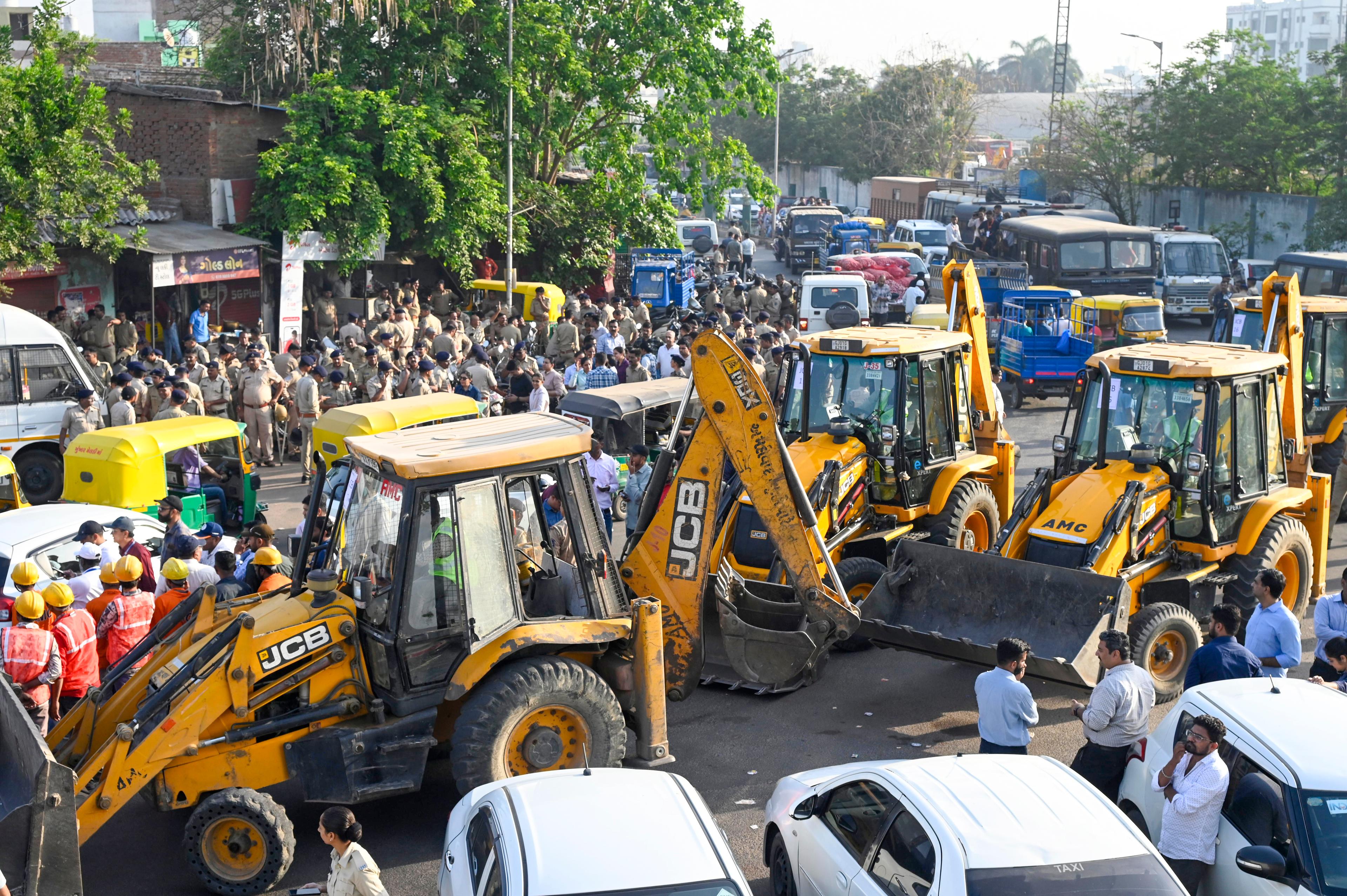 Demolition drive launched in Gujarat’s Jamnagar riverfront project