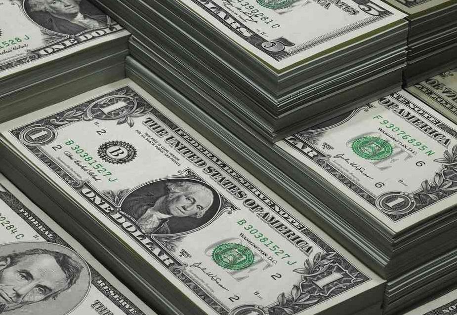 Indian Americans rank as top earners in US among major ethnic groups: Report