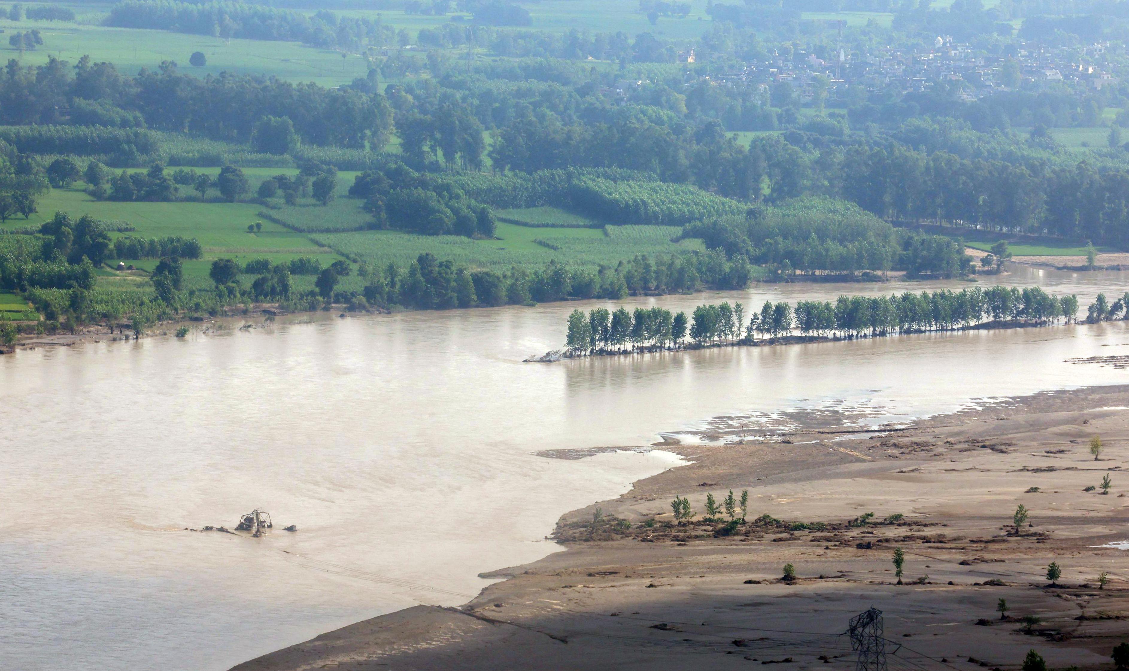 'For photo-ops it's Punjab, for flood assistance it's Himachal': BJP slams Congress