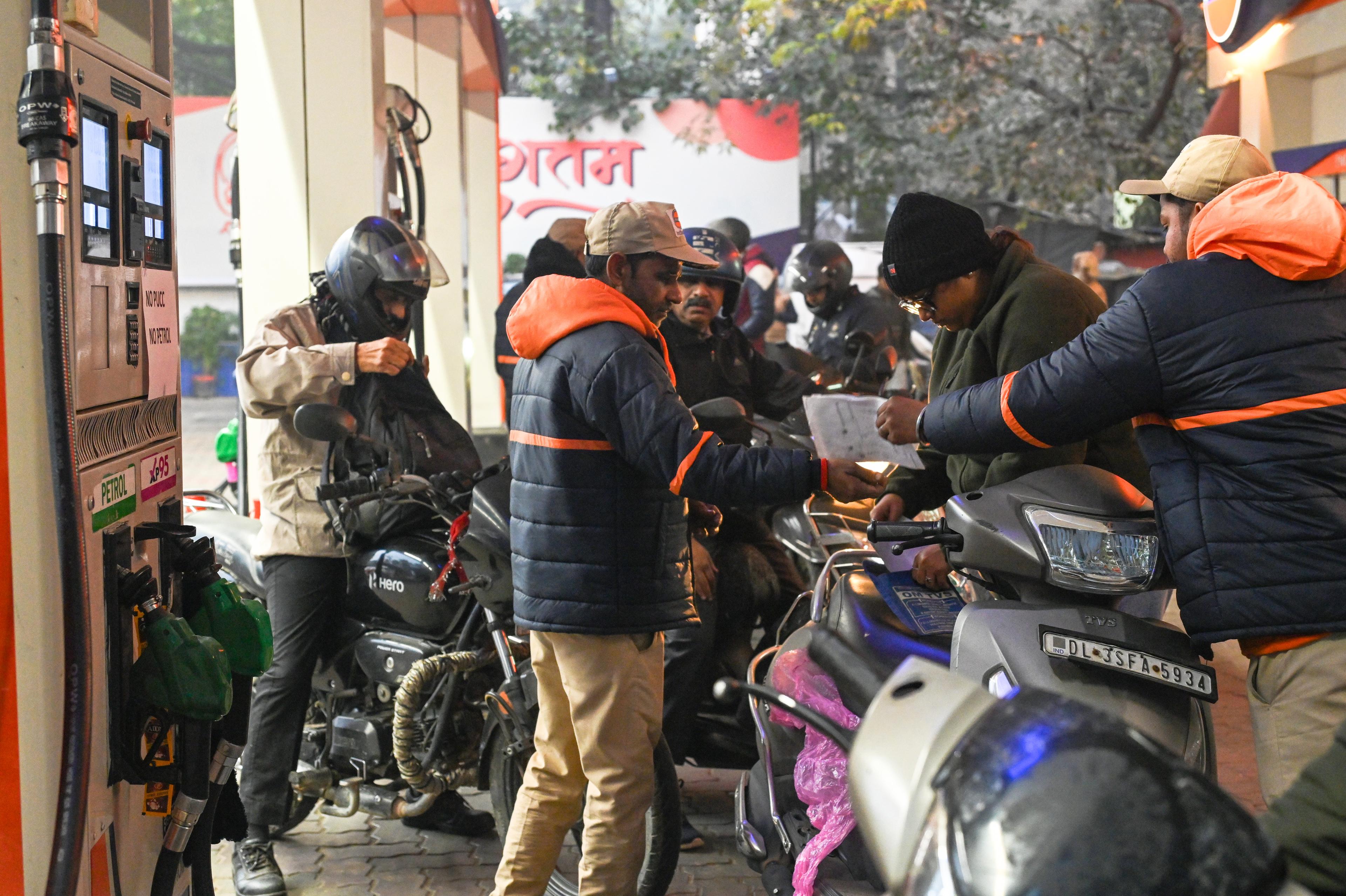 India has tax buffer to avoid retail fuel price hike up to $110 a barrel: Report