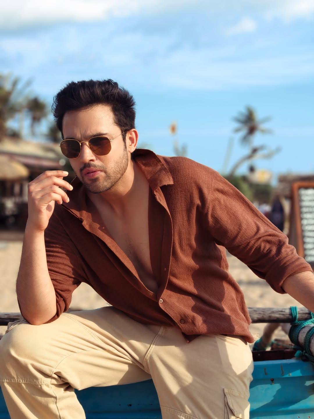 Parth Samthaan warns netizens of fake account impersonating him on Snapchat