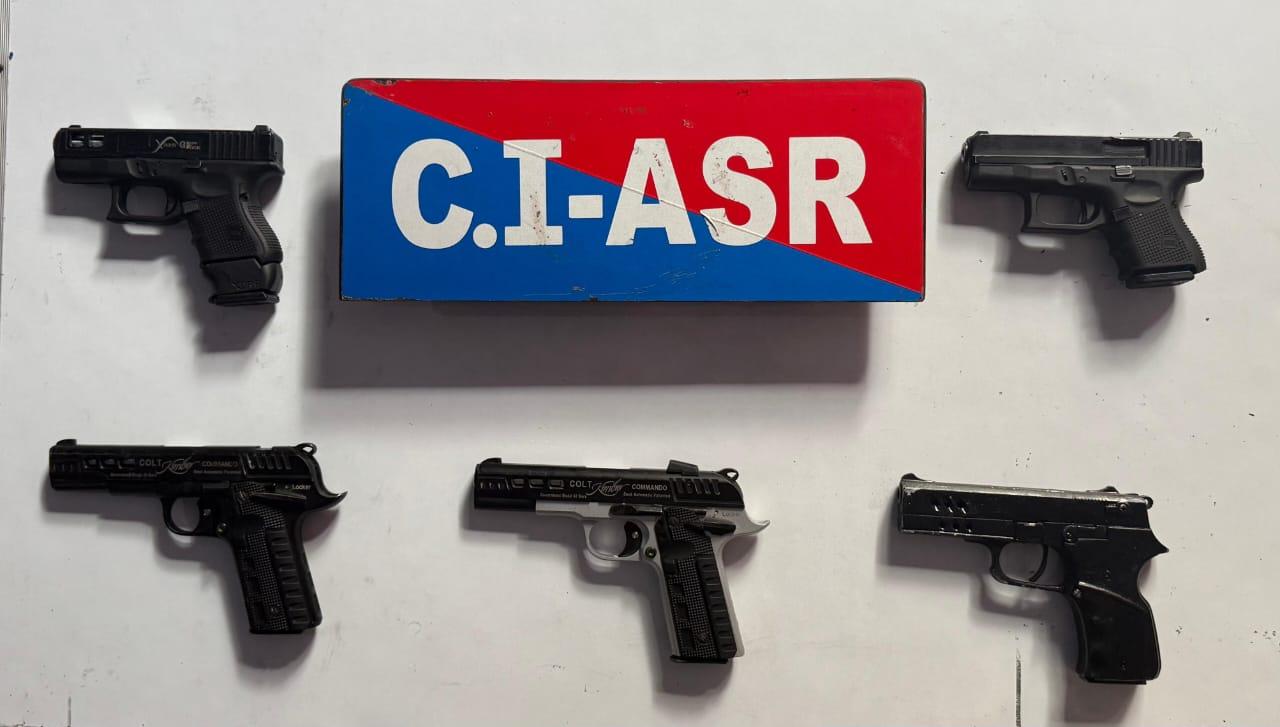 Pak-smuggler's operative held with five pistols in Amritsar