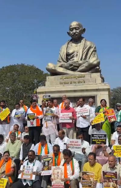 BJP protests in Karnataka, seeks Excise Minister’s ouster over alleged diversion of funds