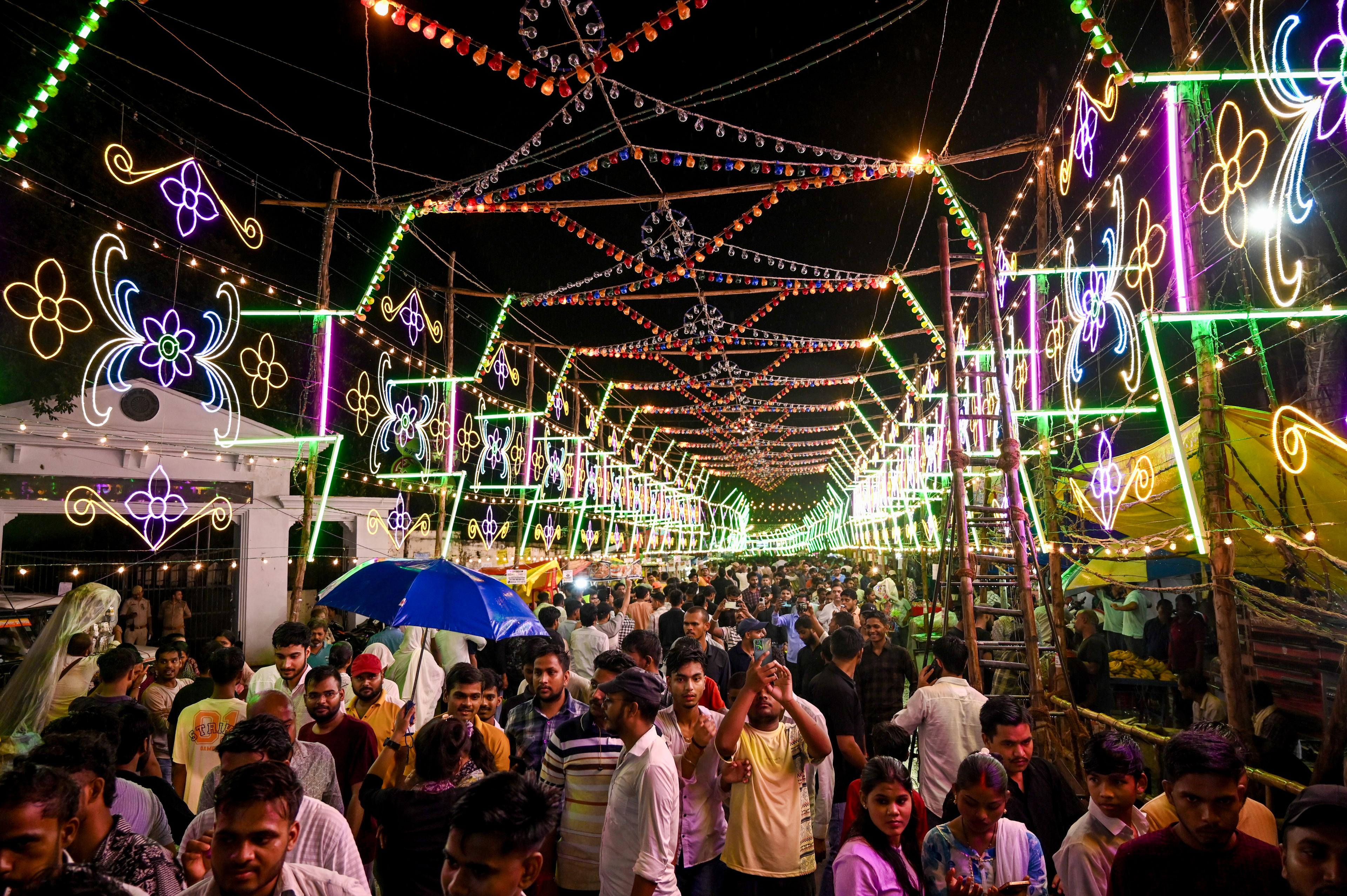 Ambaji Maha Mela from Sept: Mounted patrols, CCTV, and ‘She Teams’ for devotee safety