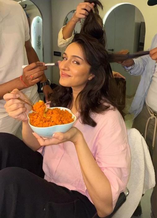 Shraddha Kapoor questions her obsession with carrot as winter season seeps in