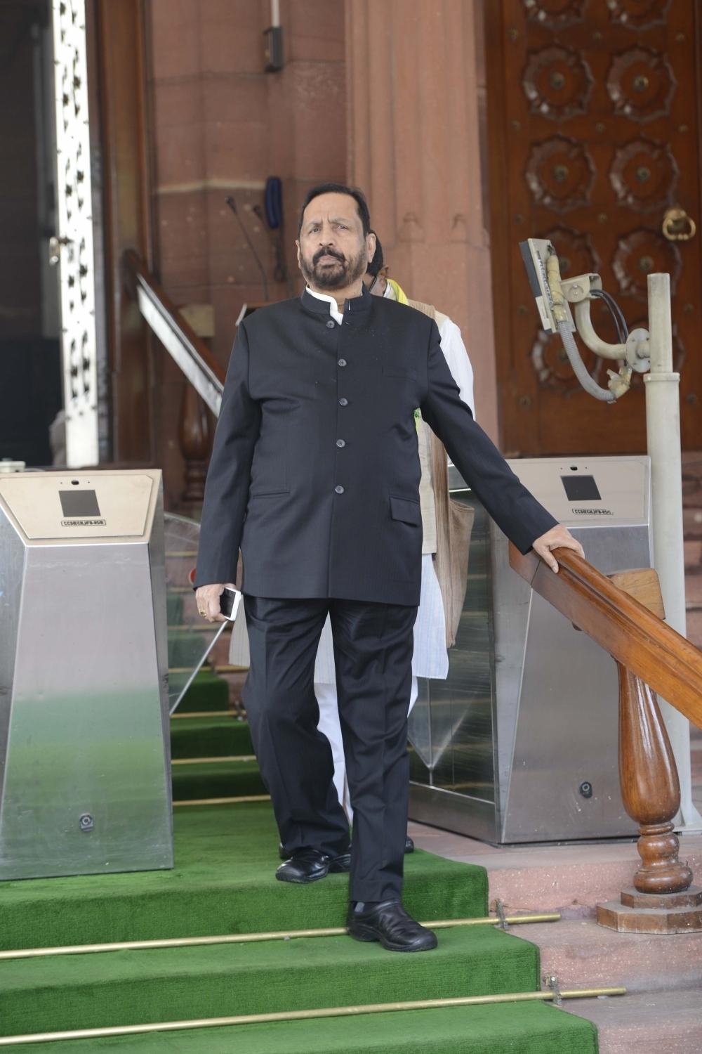 Suresh Kalmadi, former Union Minister and Congress leader, passes away at 81