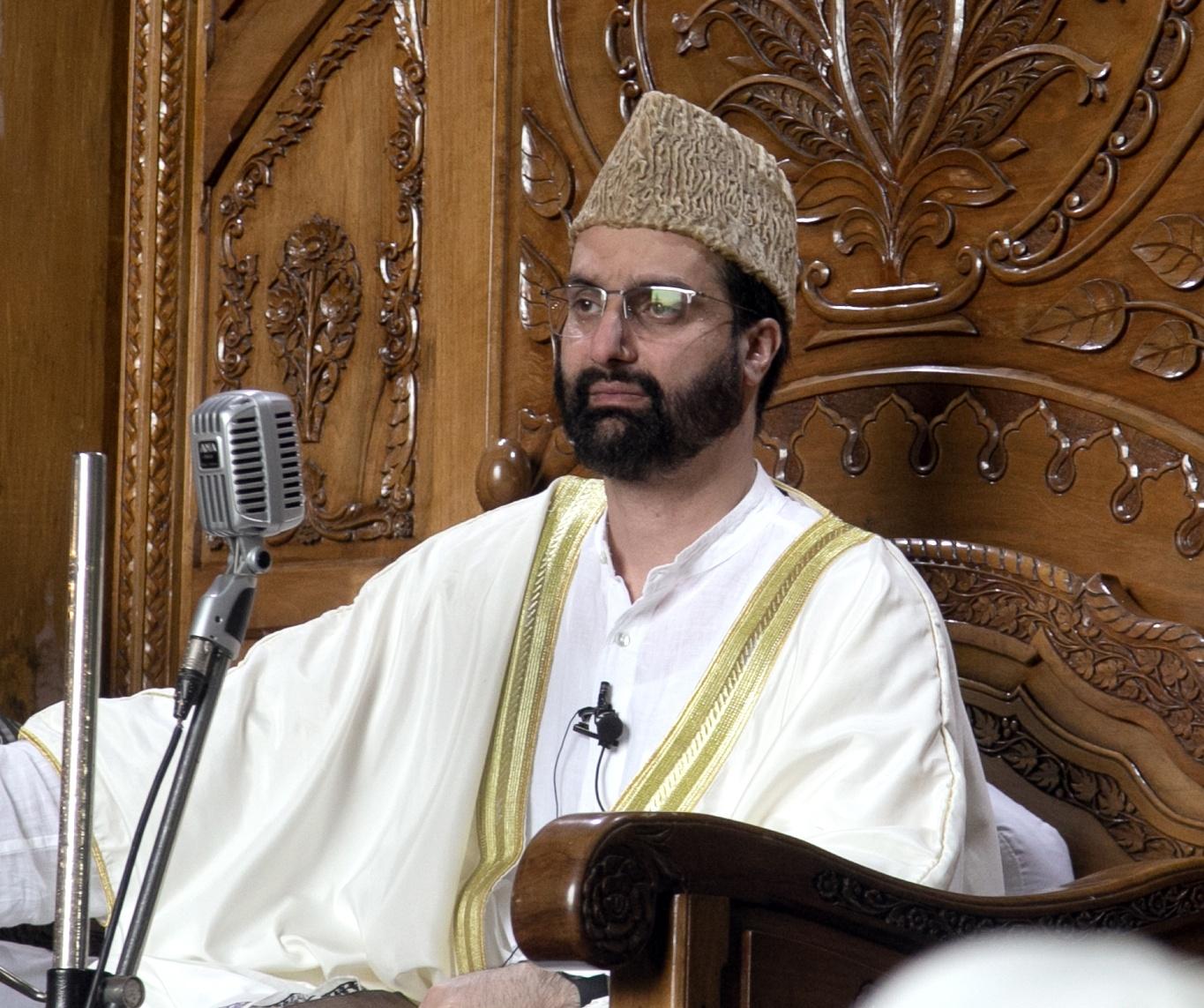 Online gambling destroying moral fabric, judiciary must intervene: Mirwaiz Umar Farooq