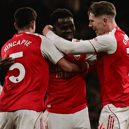Arsenal edge Wolves to go five points clear in Premier League standings