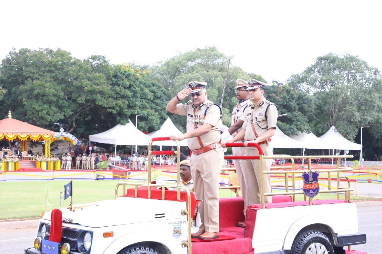 Challenges of cybercrimes, narcotics to continue, says Telangana's outgoing DGP