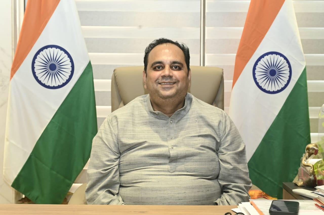 Delhi Health Minister denies shortage of medicines in hospitals