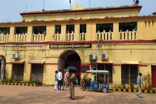 Three convicted prisoners escape from Jharkhand jail, breach five-layer security