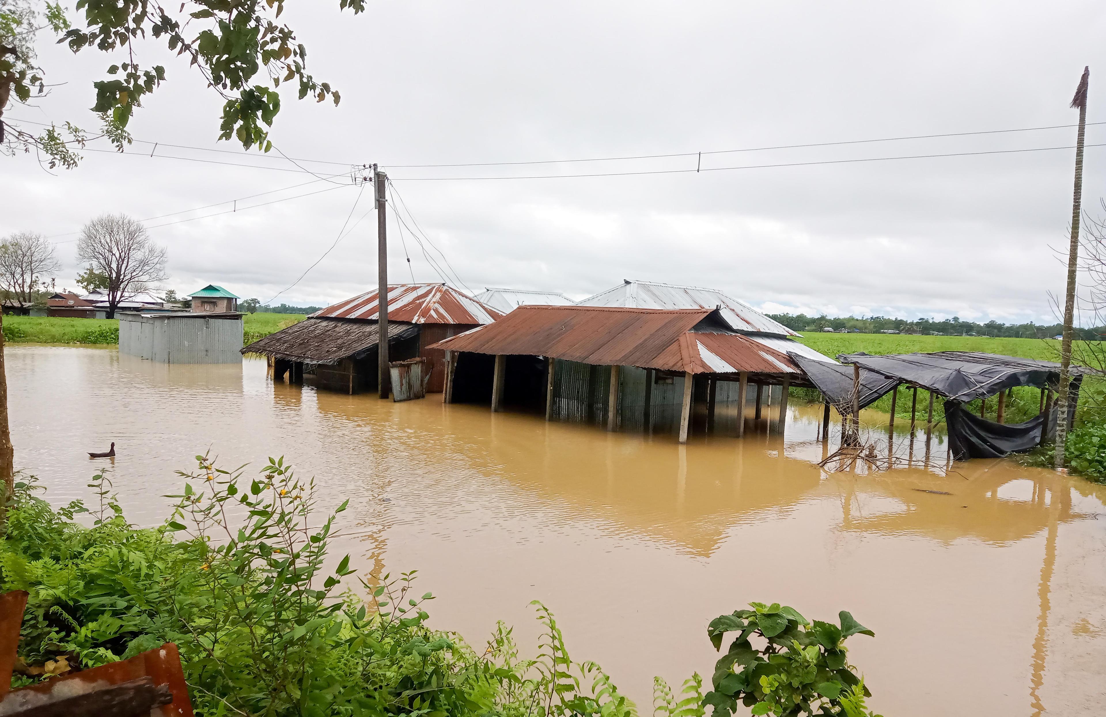 Either conduct regular dredging or destroy the dams, Mamata's 'ultimatum' to DVC