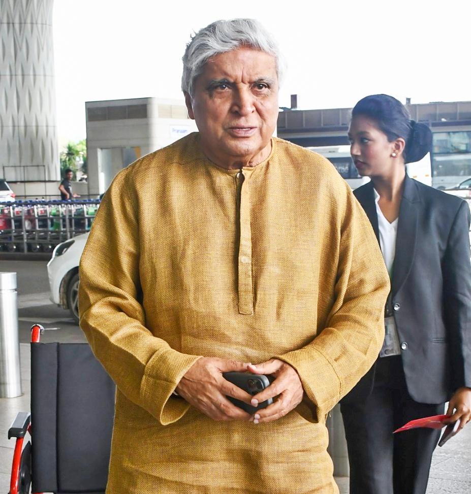 Javed Akhtar: India always took initiative to solve problems with Pakistan, latter hasn’t