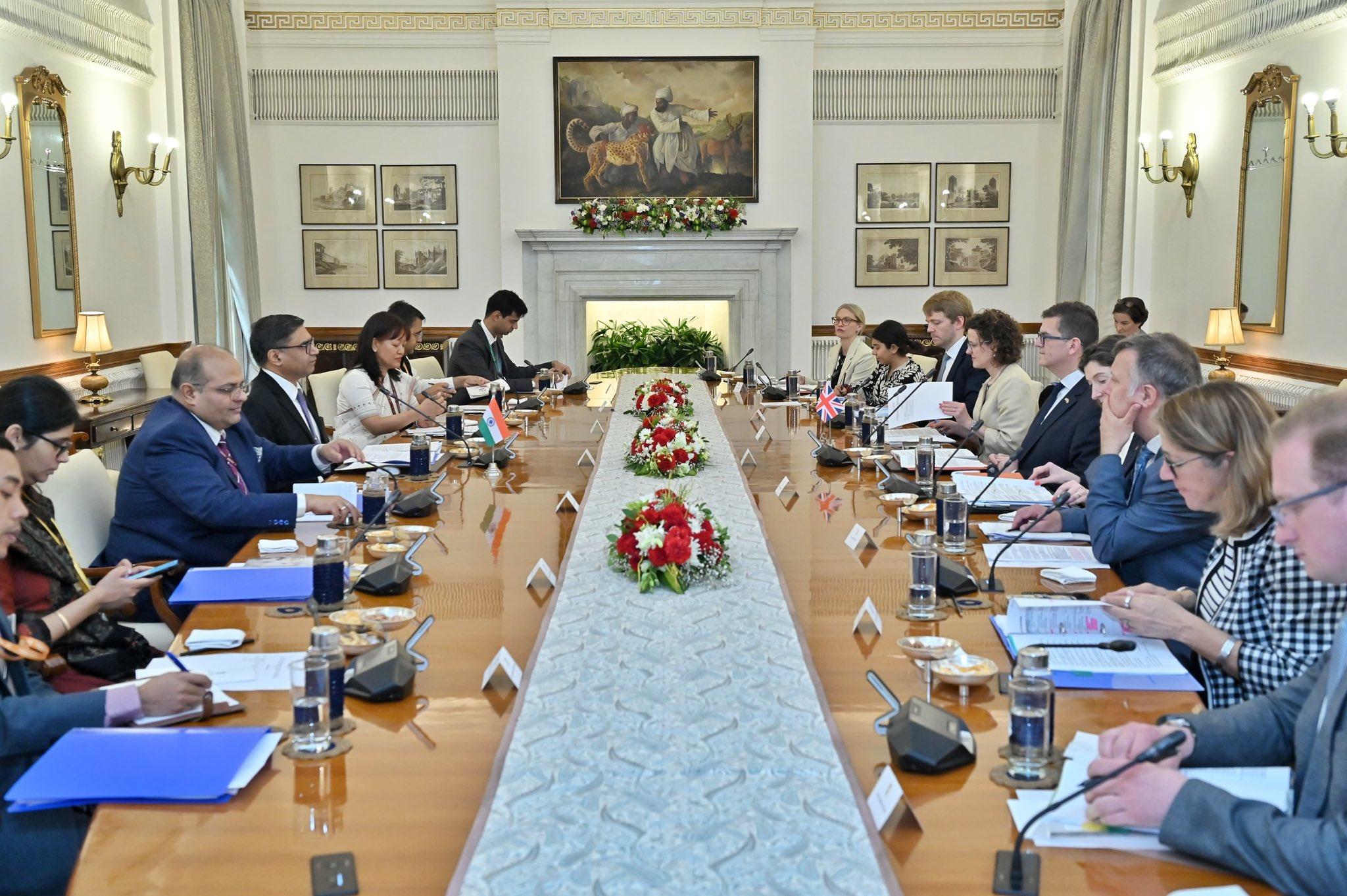 Misri appreciates UK's expression of solidarity in fight against terrorism (Ld)