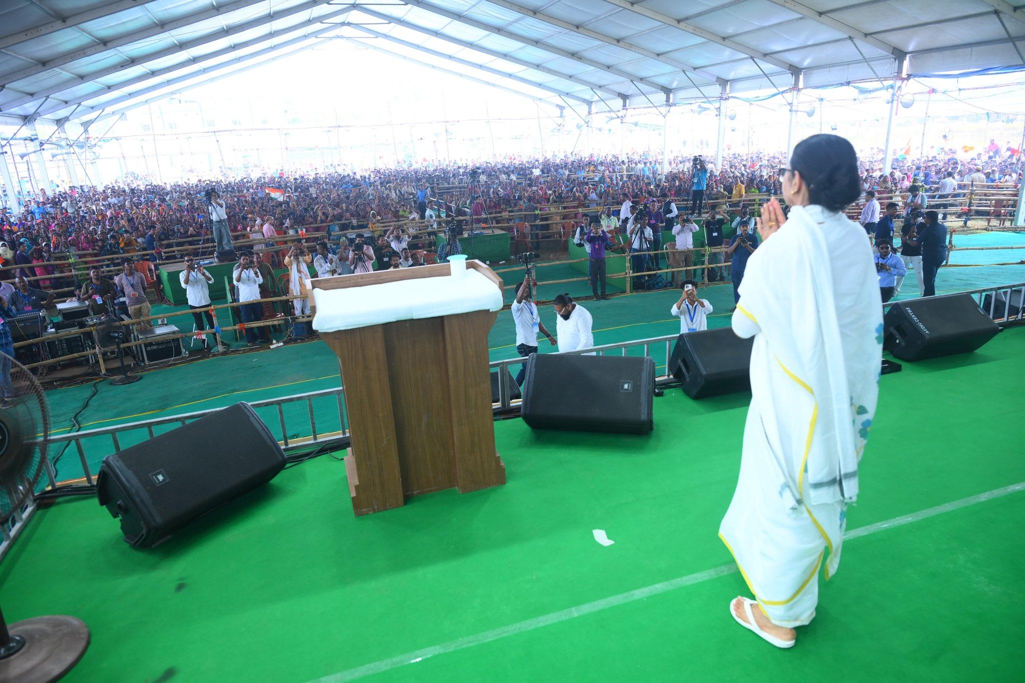 Trinamool workers protest again outside CEO’s office over Form 6