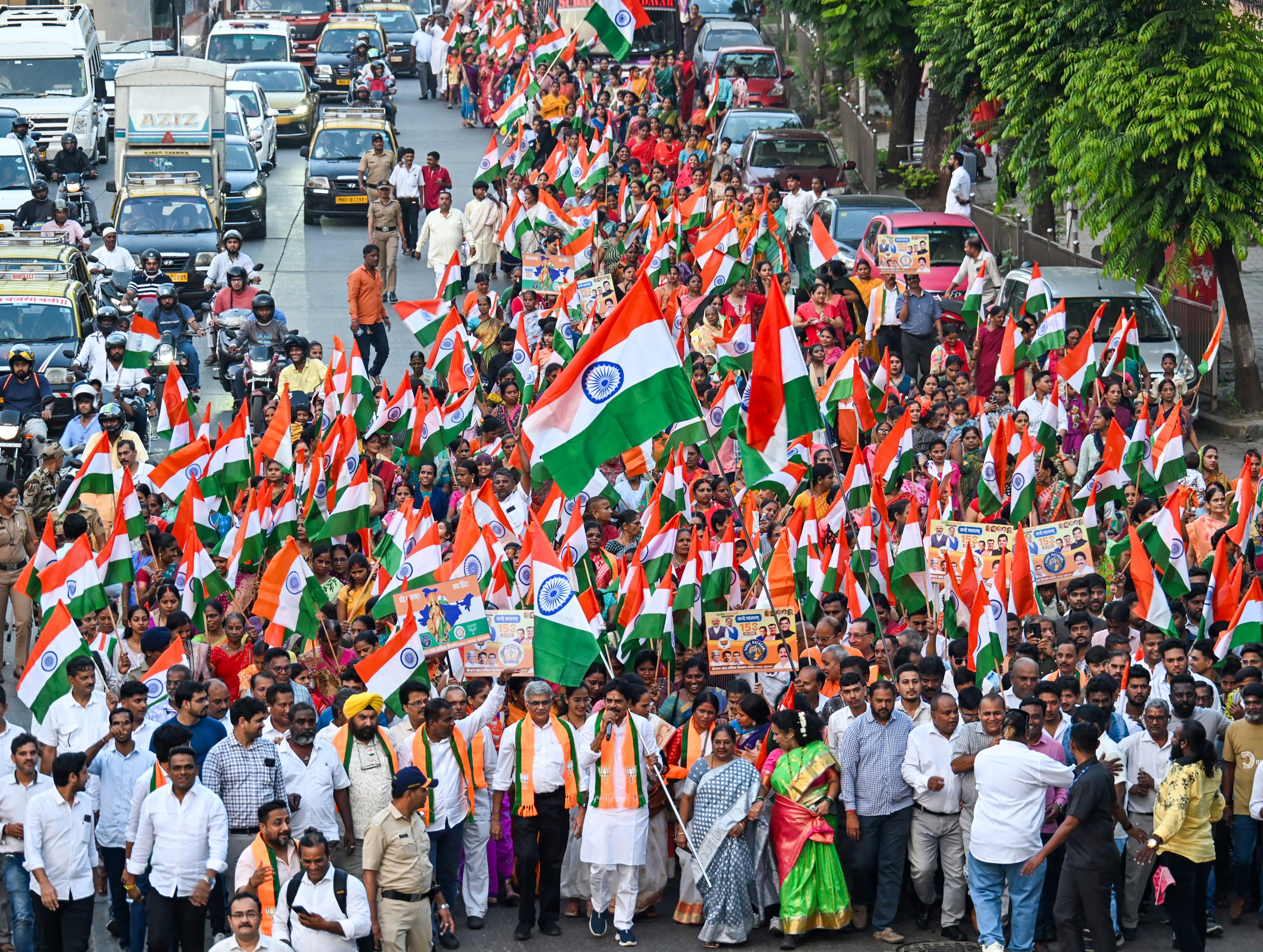 Akashvani to air full 6-stanza Vande Mataram from tomorrow in revamped national broadcast