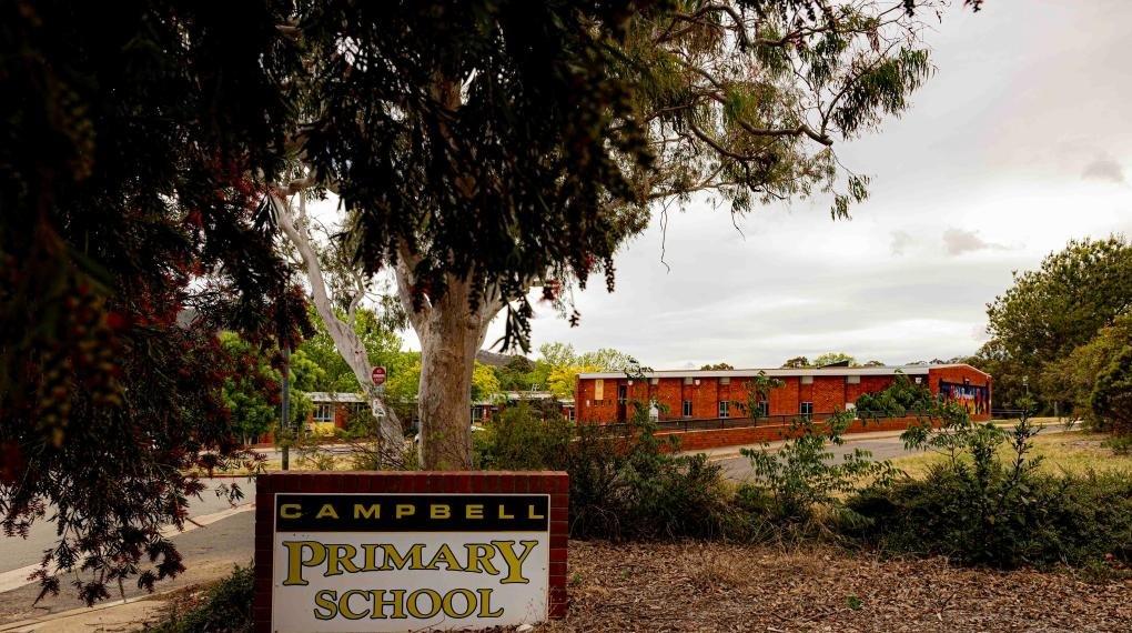 Over 20 schools closed as catastrophic fire danger warning issued for east Australia