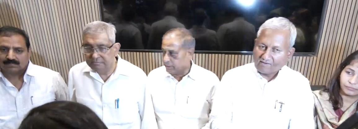 15 Delhi councillors break away from AAP, form 'Indraprastha Vikas Party'