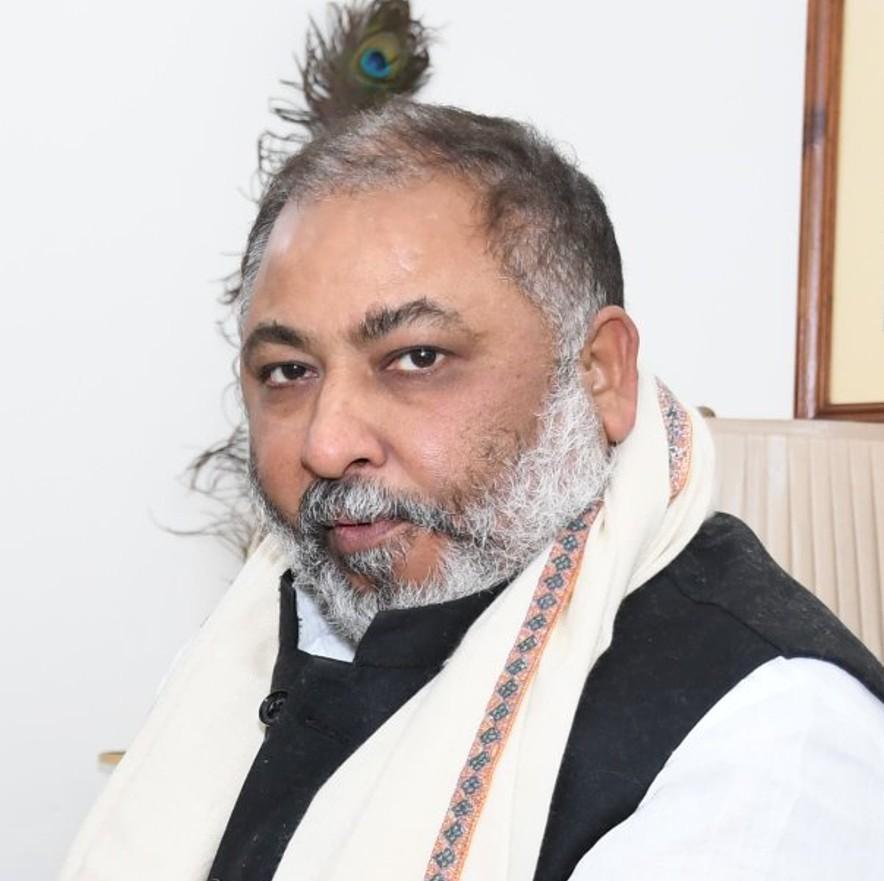 BJP hits back at Akhilesh Yadav over Kanwariyas remark