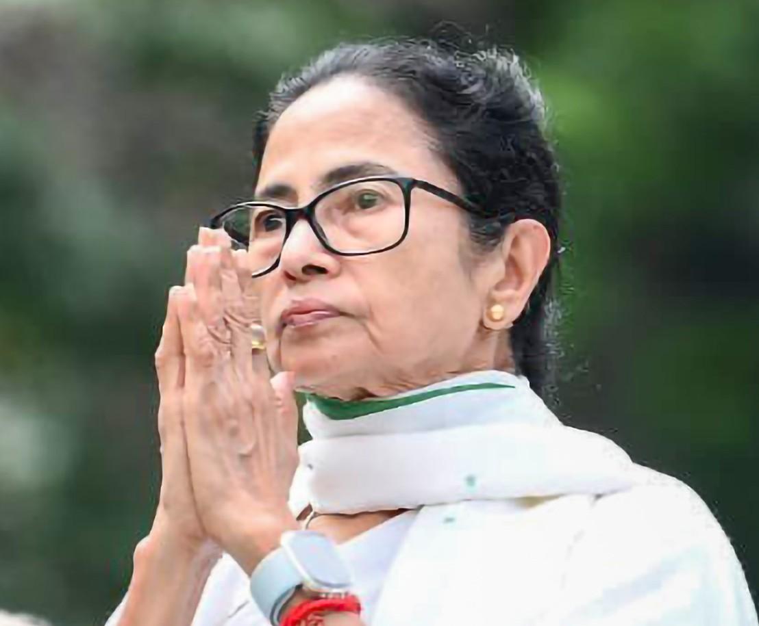 Mamata Banerjee's livelihood promise to Bengali migrant workers leaves state govt 'in a fix'