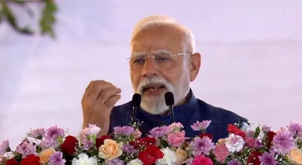 Opportune moment for Delhi's development as BJP ruling all states surrounding it: PM Modi