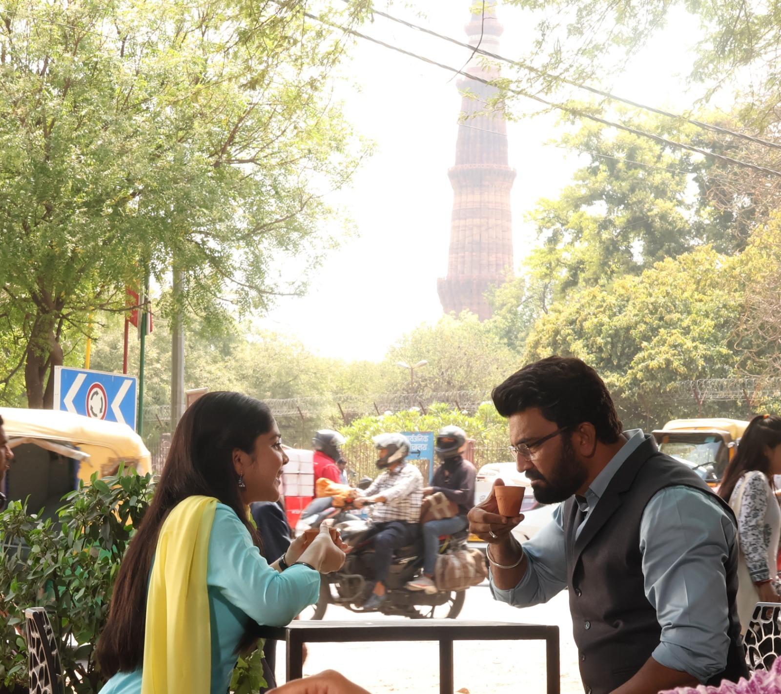 'Tumm Se Tumm Tak' co-stars Sharad Kelkar & Niharika Chouksey explore Chandni Chowk ki Galliyan