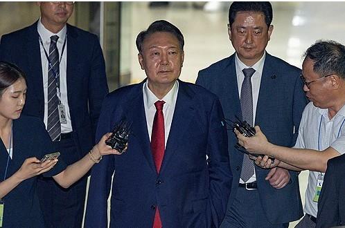 South Korea: Special counsel tries to raid ex-President Yoon's home in Marine death probe