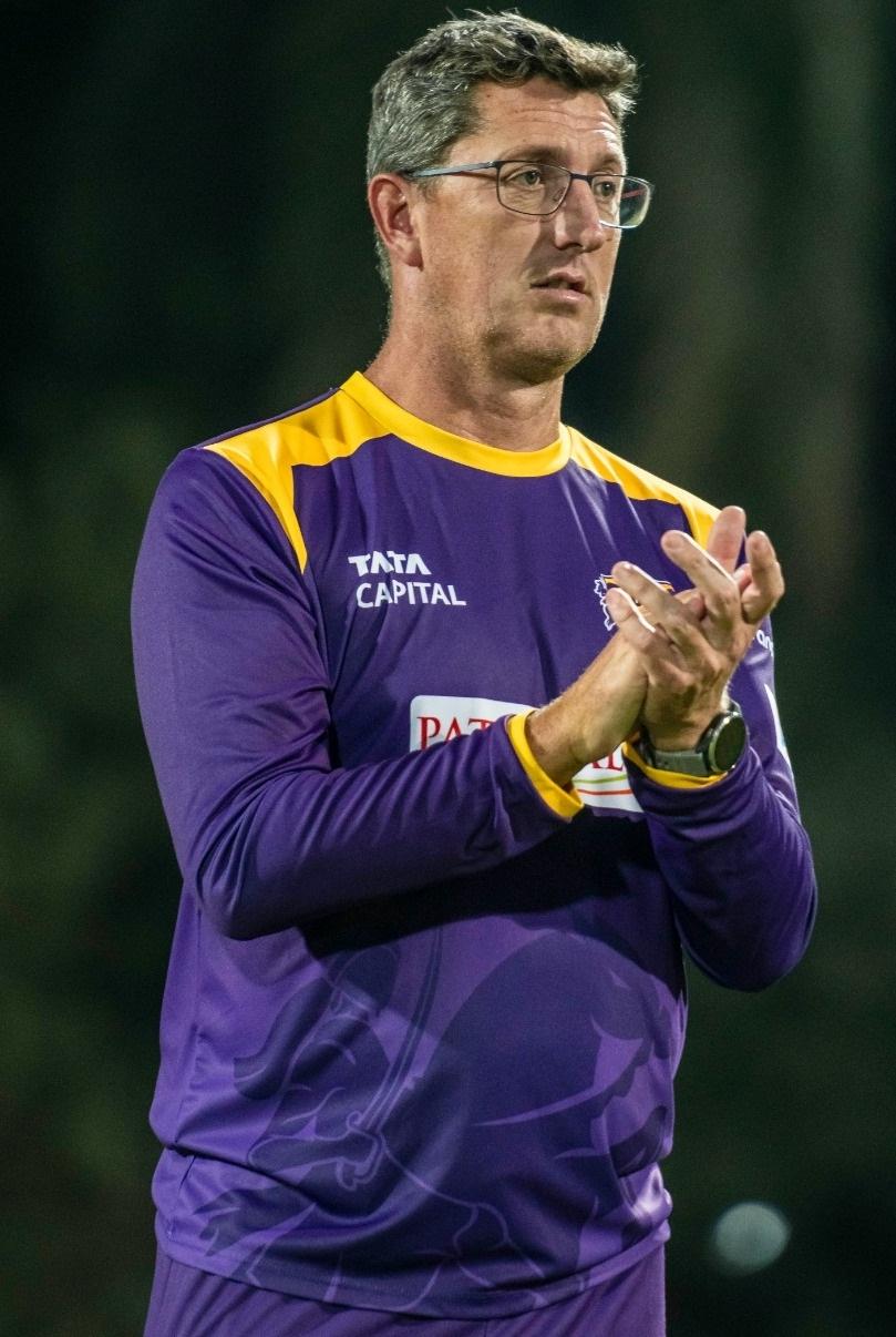 After stepping down from England set-up, Jon Lewis leaves UP Warriorz head coach role