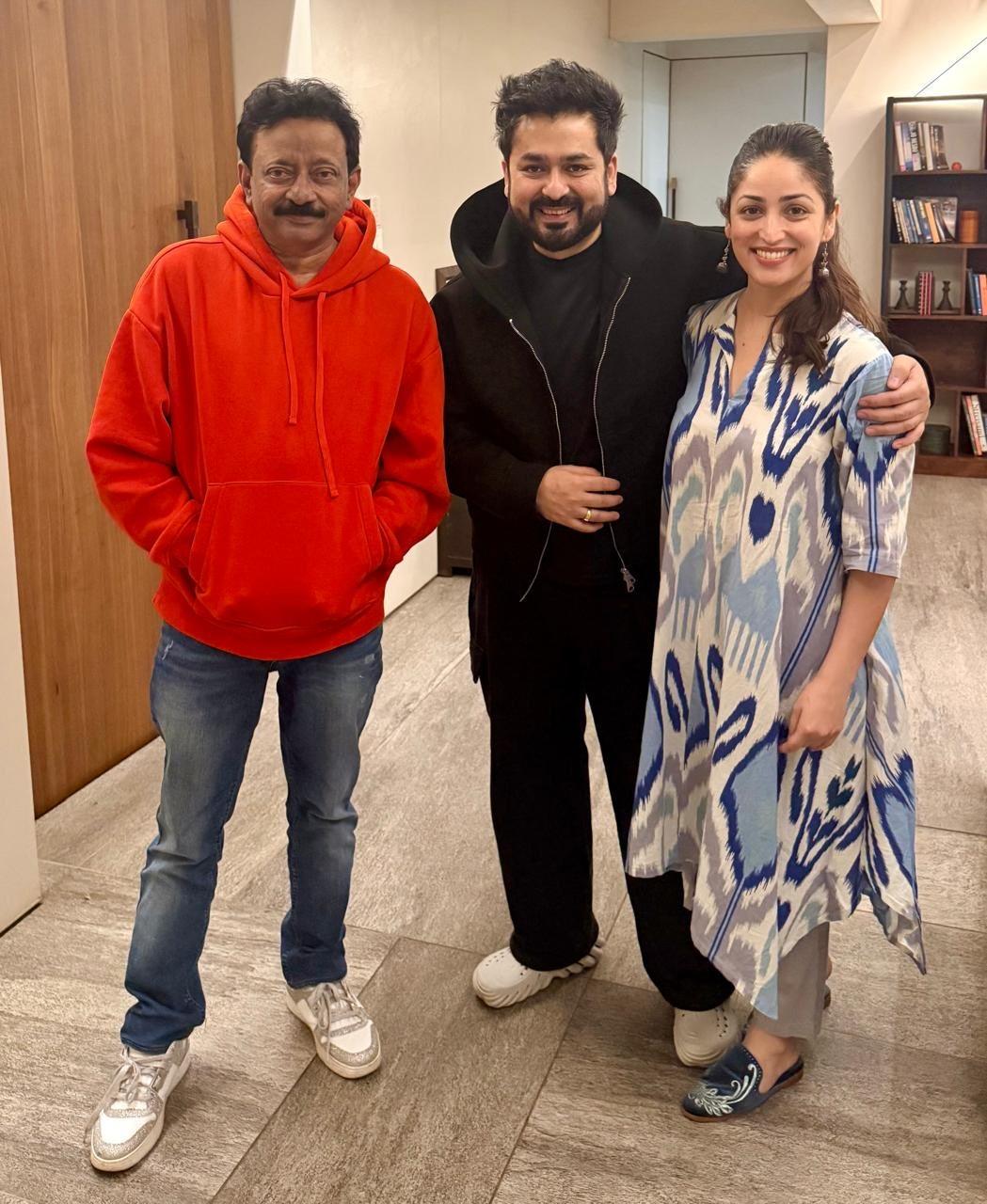 Ram Gopal Varma meets the 'Dhurandhar' couple Aditya Dhar & Yami Gautam