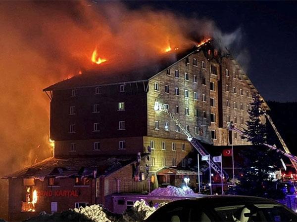 Fire at Turkiye Ski Resort Hotel Kills 10