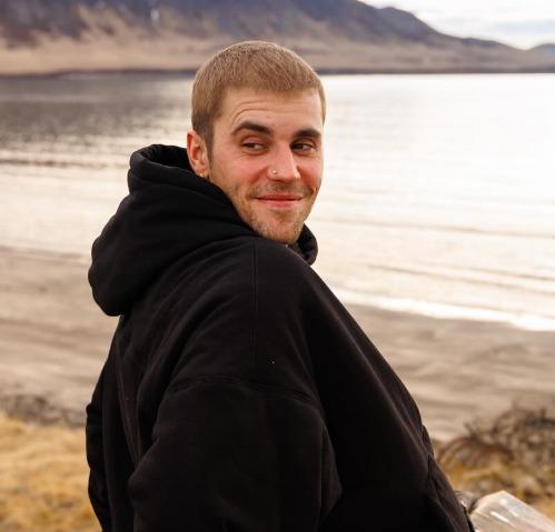 Justin Bieber shares 'the secret’ in life with multiple Instagram selfies