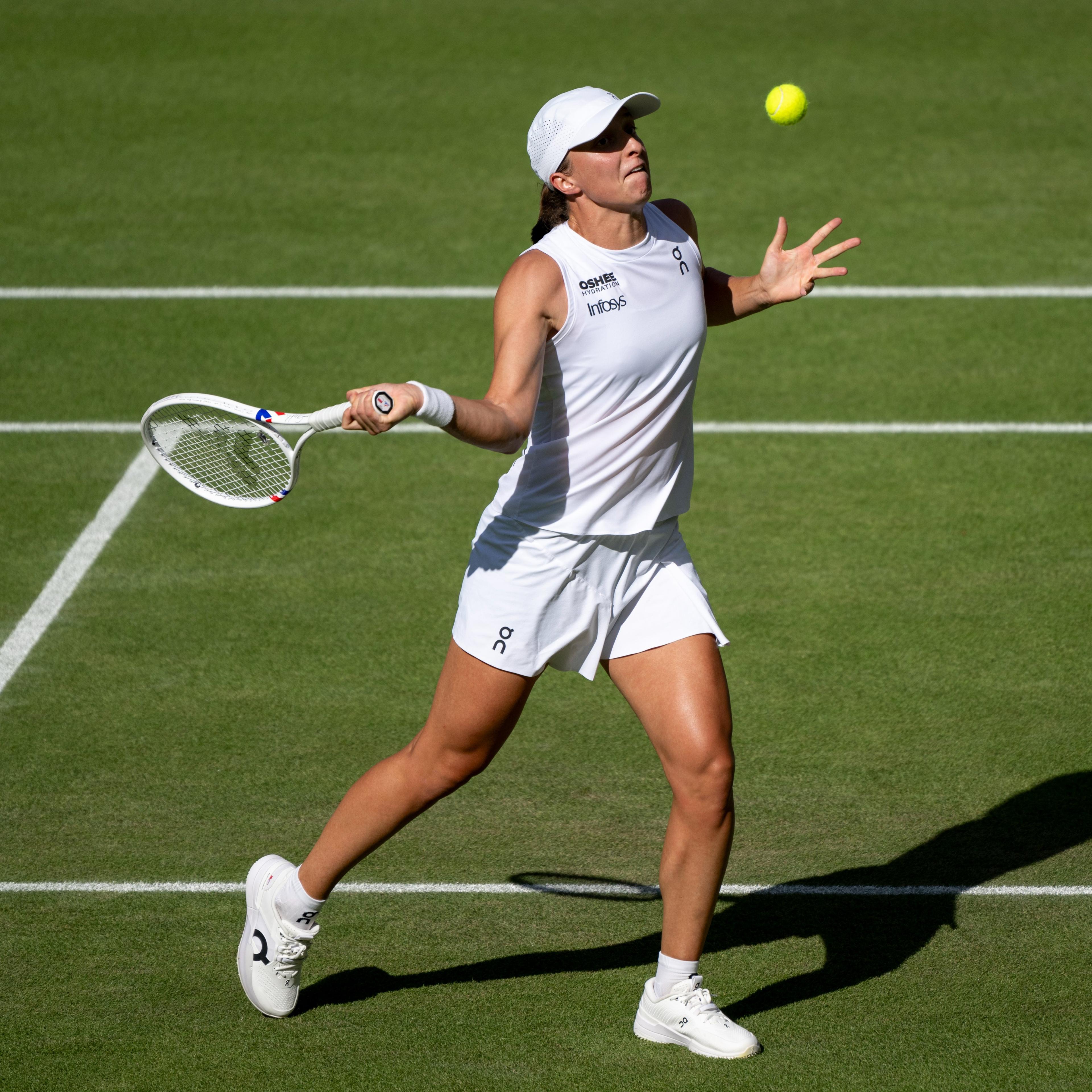 Wimbledon 2025: Swiatek storms past Bencic, sets up summit clash with Anisimova