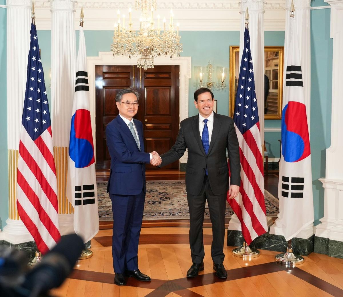 Top South Korean, US diplomats reiterate 'resolute' commitment to North Korean denuclearisation