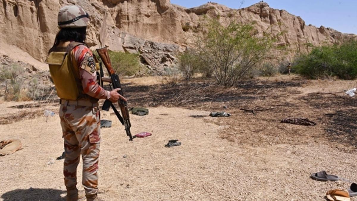 Pakistani security forces