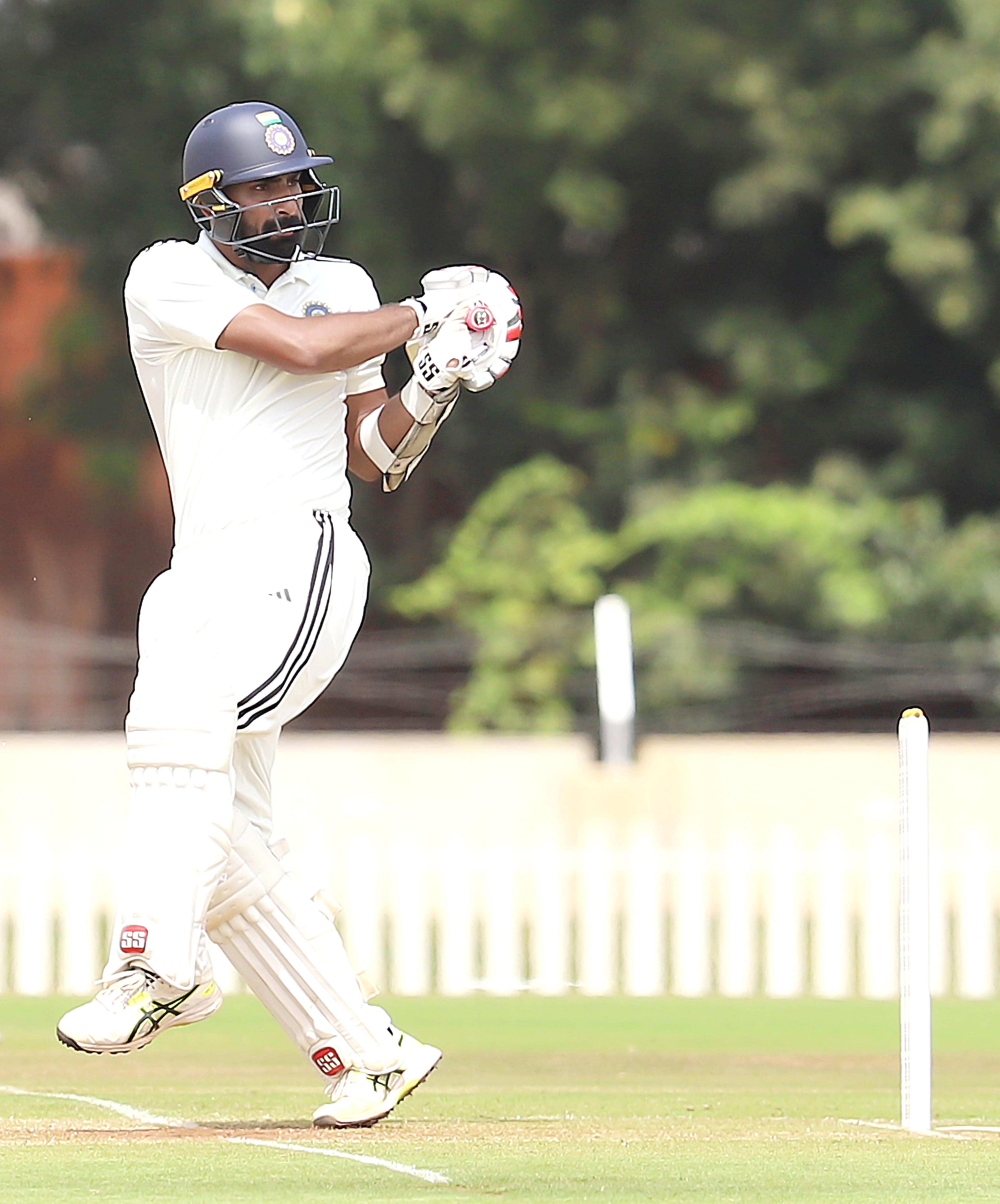 Duleep Trophy: Jagadeesan, Gurjapneet take South Zone to final after clinching first innings lead