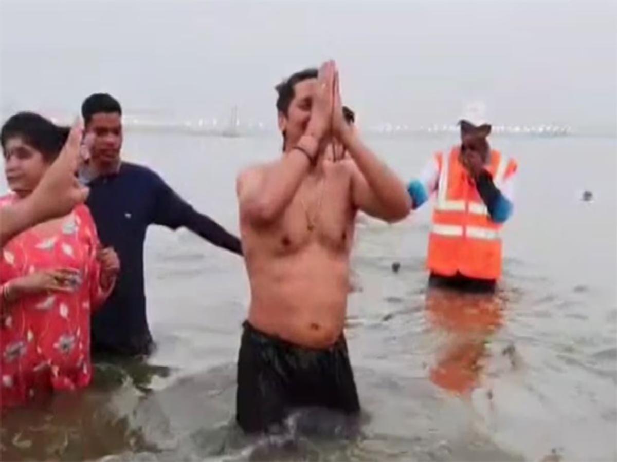 Shaan Takes Holy Dip at Maha Kumbh