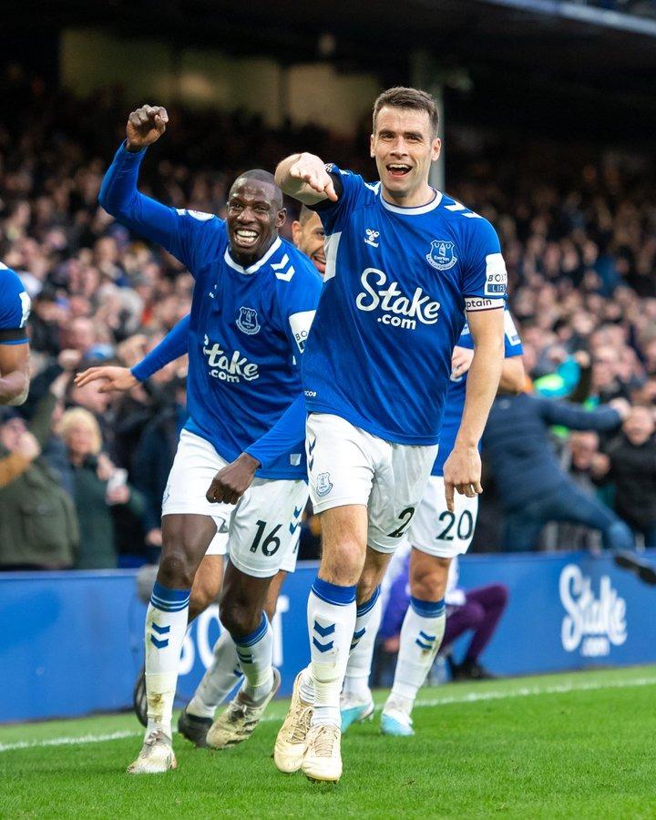 Football: Everton captain Seamus Coleman extends stay till 2026